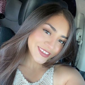 Meet your Posher, Deanna